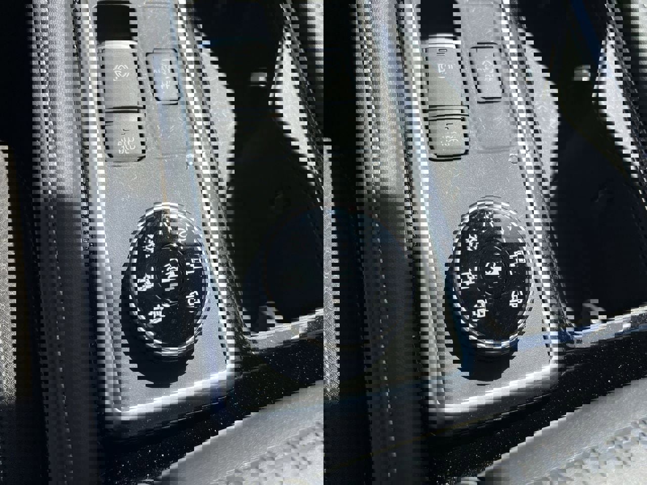 Certified 2025 Nissan Pathfinder SL image 10