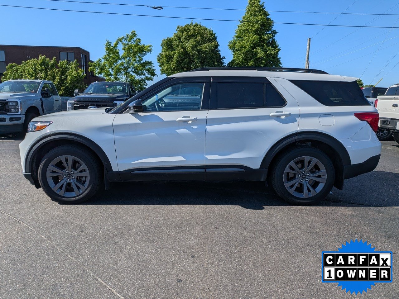 Certified 2023 Ford Explorer XLT w/ Equipment Group 202A AWD/4WD image 7