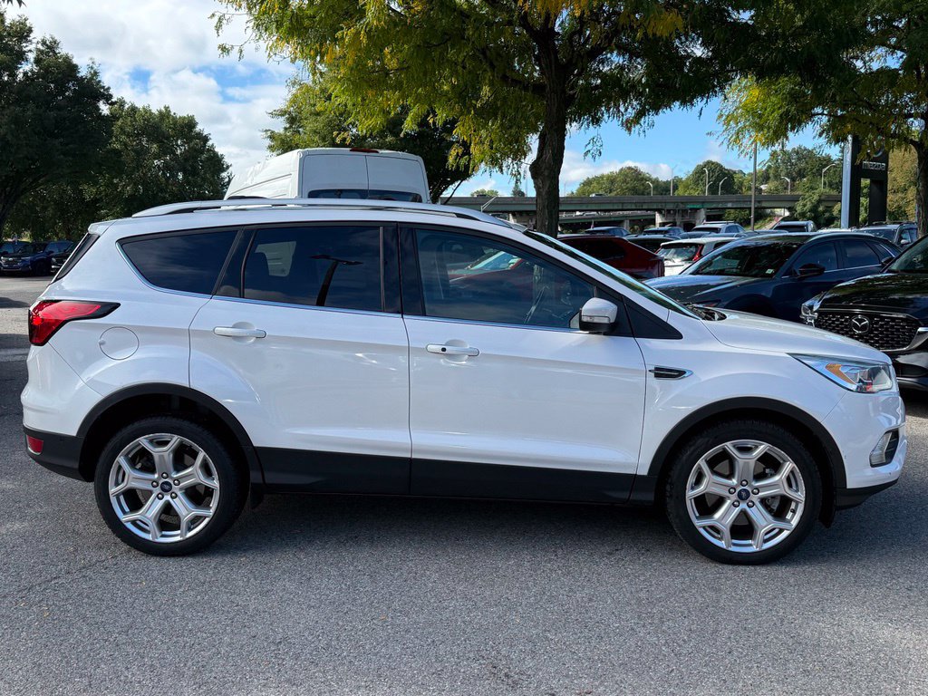 Certified 2019 Ford Escape Titanium AWD/4WD image 9