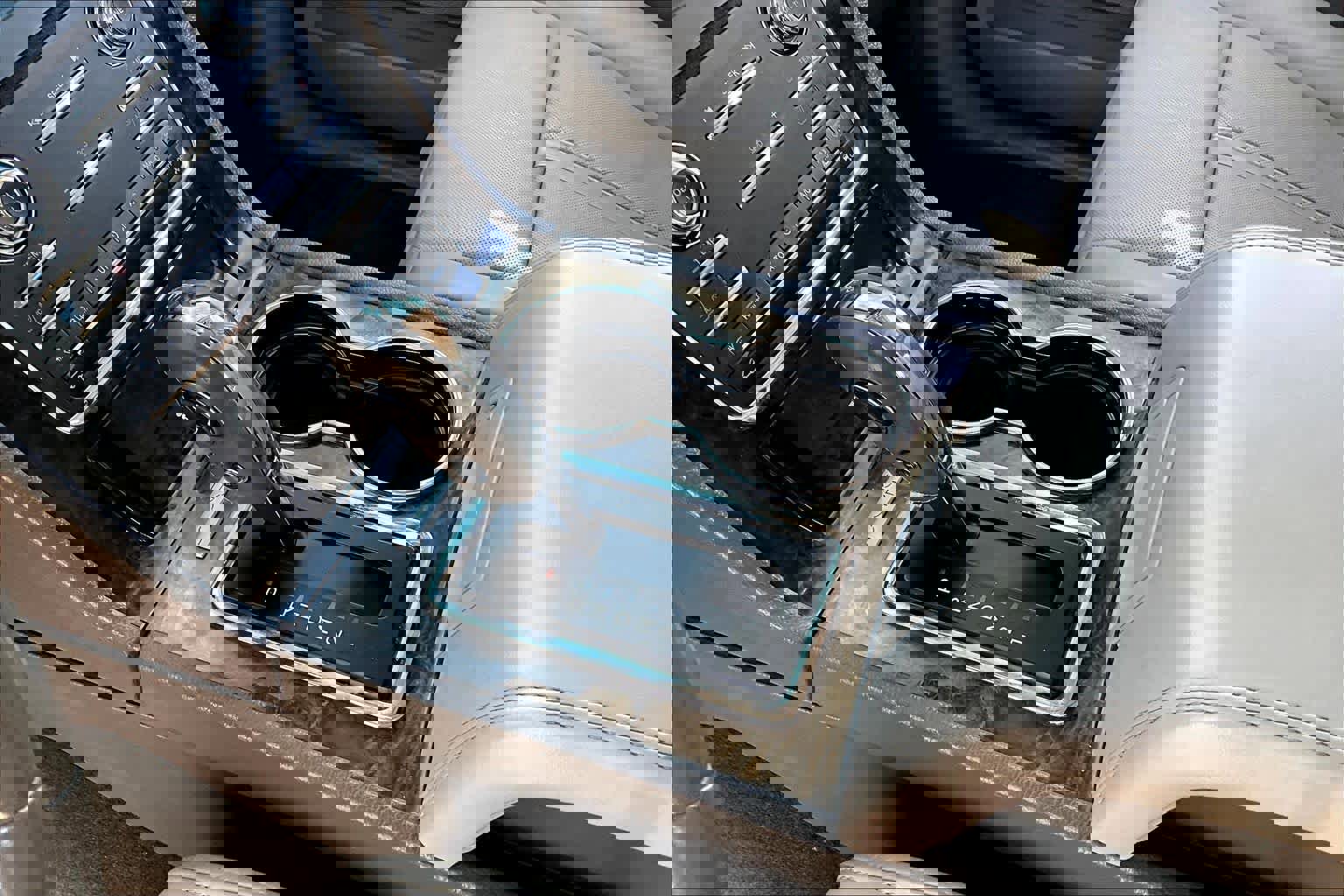 Used 2017 Lincoln Navigator Select image 16