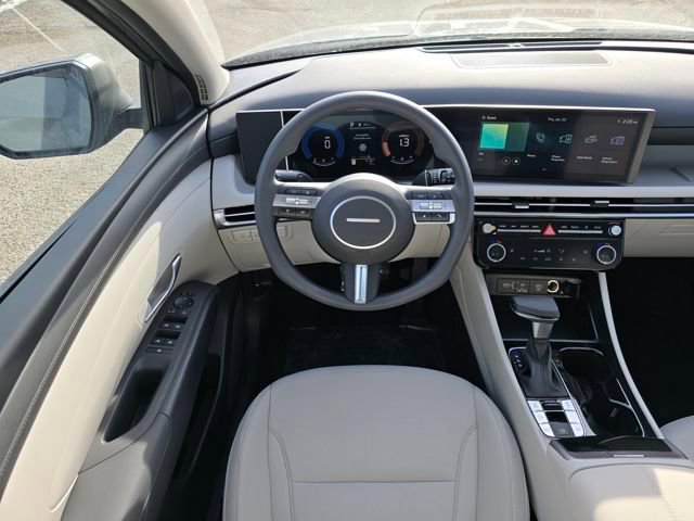 New 2026 Hyundai Tucson SEL image 3