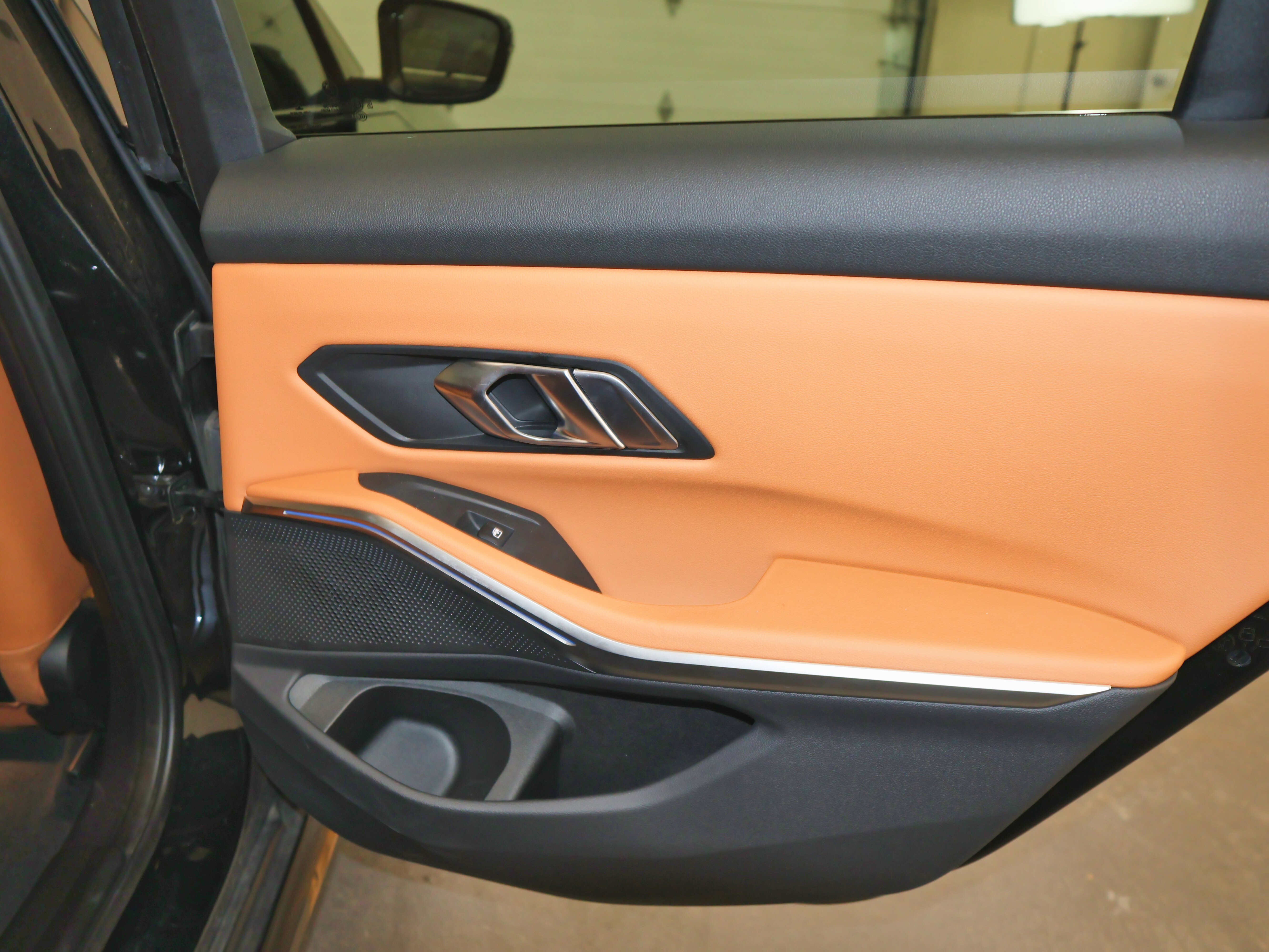 Used 2022 BMW 330e xDrive w/ M Sport Package image 49