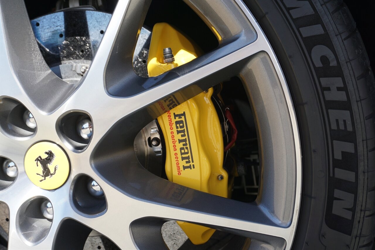 Used 2014 Ferrari California RWD image 32