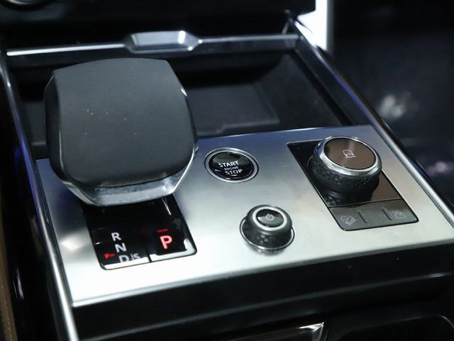 Used 2023 Land Rover Range Rover SE image 28