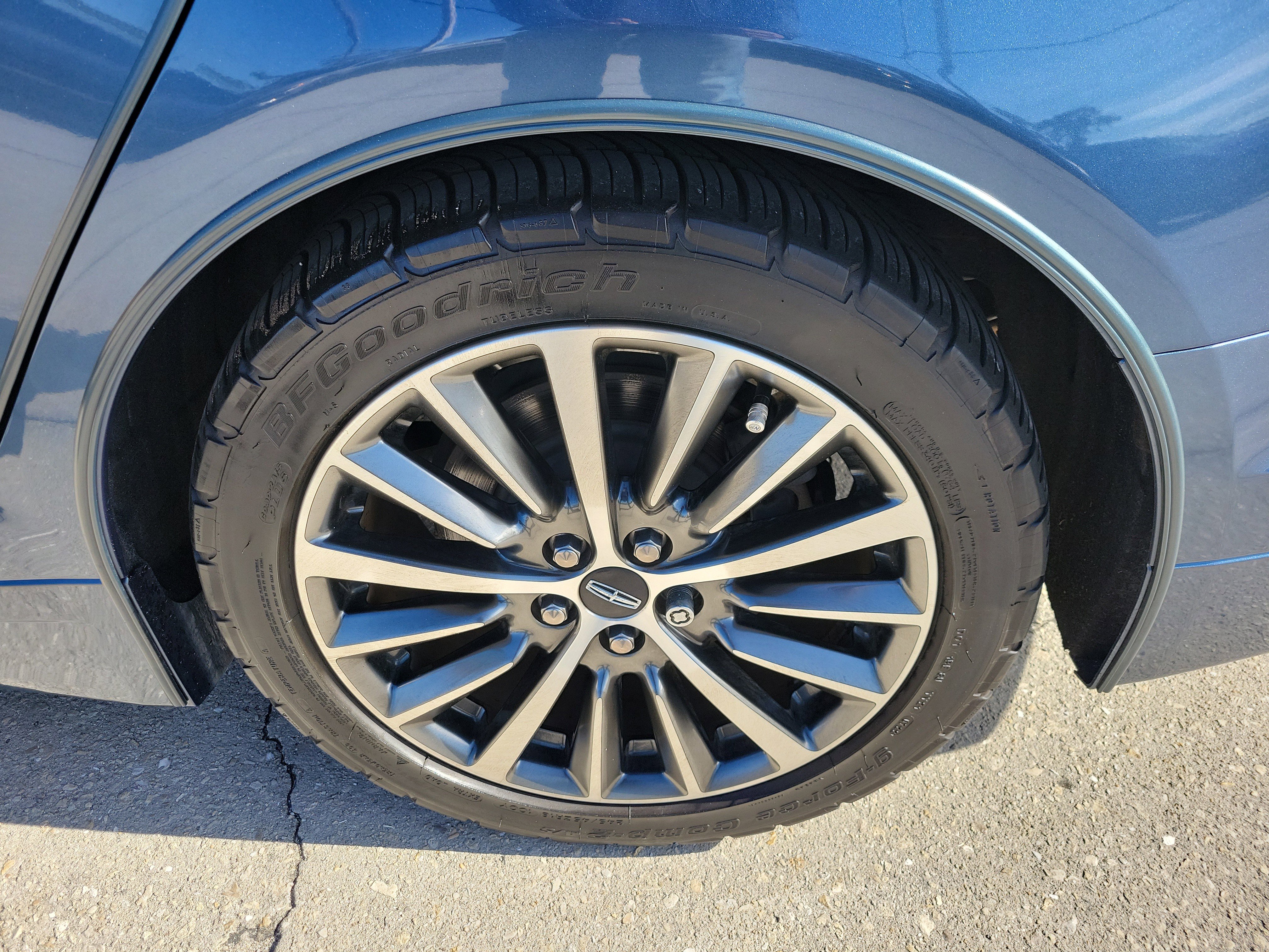 Used 2019 Lincoln MKZ Premiere image 31