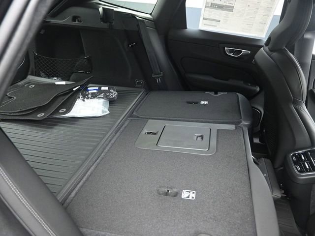 New 2026 Volvo XC60 B5 Ultra w/ Protection Package Premier image 27