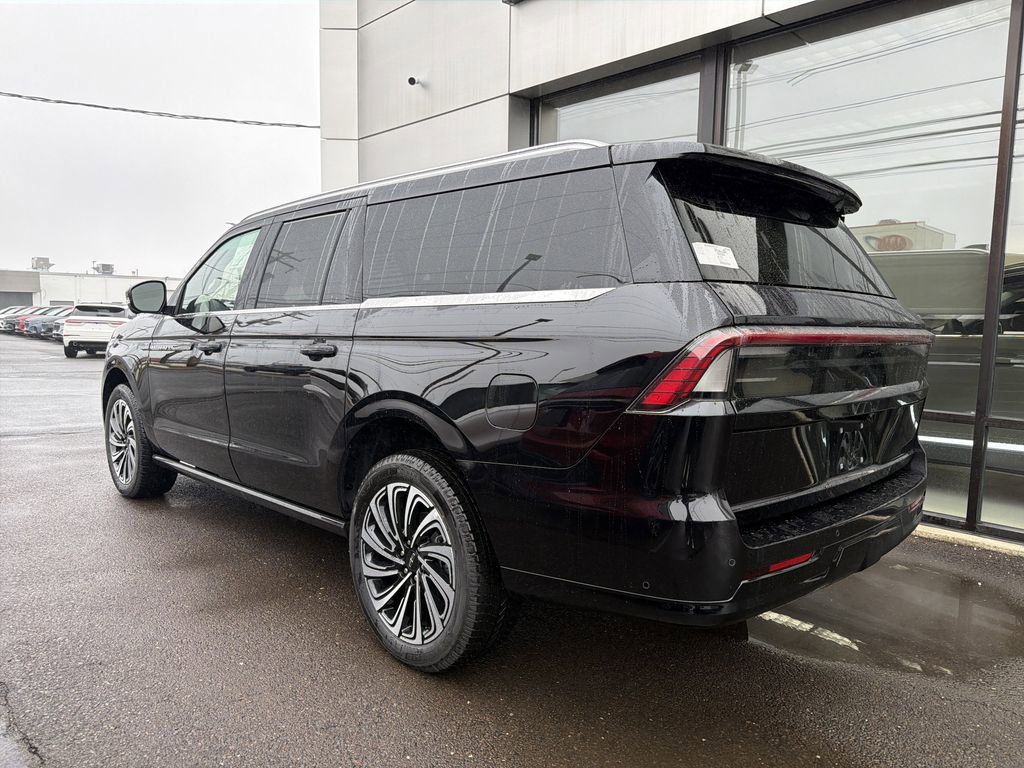 New 2025 Lincoln Navigator L Black Label image 2
