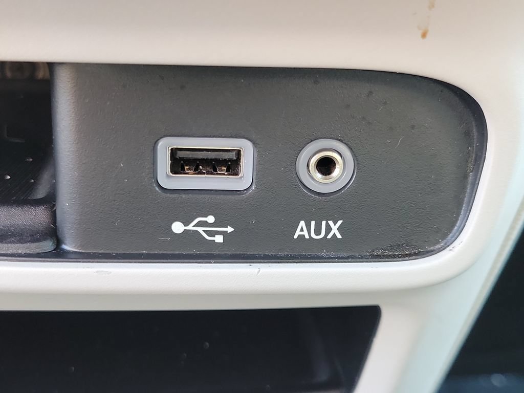 Used 2019 Chrysler Pacifica Touring-L FWD image 30