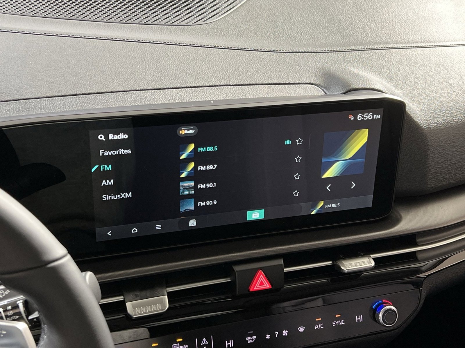 New 2026 Kia Sportage EX image 16