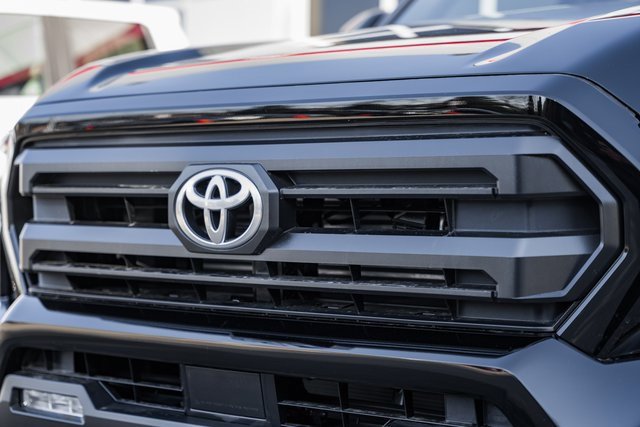 New 2026 Toyota Tacoma SR5 image 9