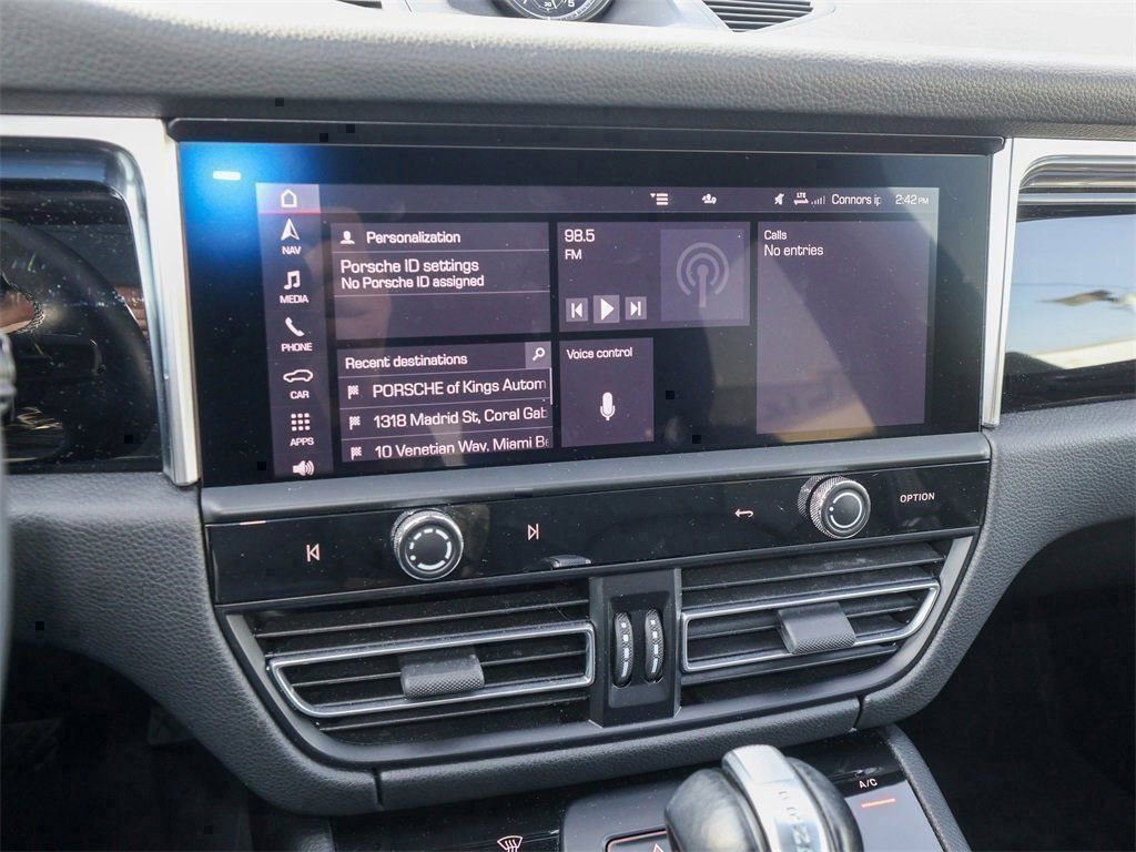 Used 2023 Porsche Macan S image 21