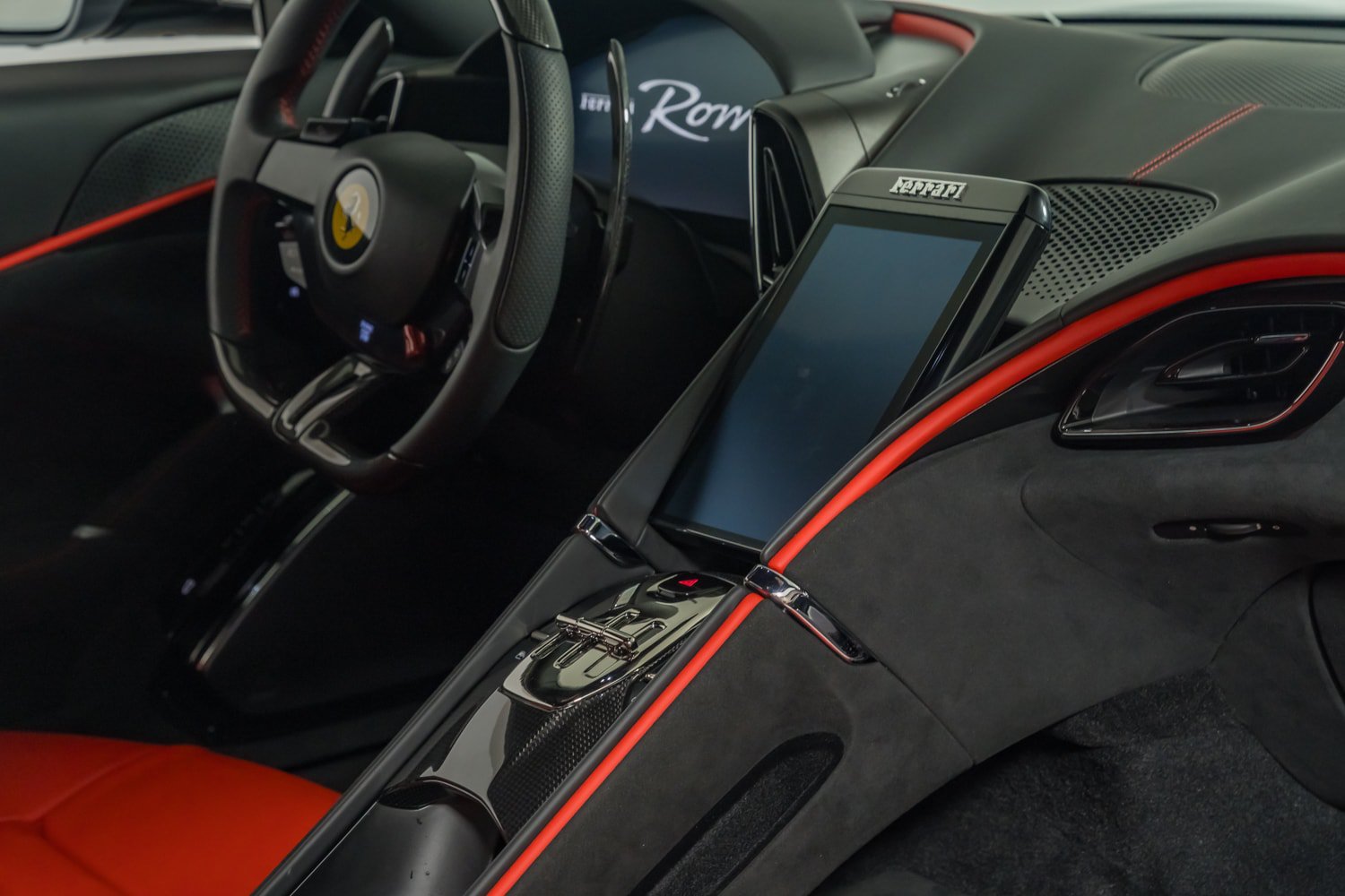 Used 2022 Ferrari Roma RWD image 28