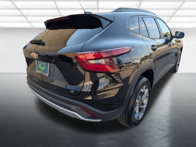 Certified 2025 Chevrolet Trax LT FWD image 27