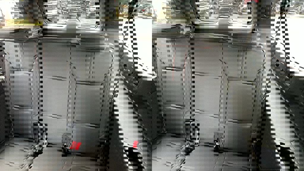 New 2025 Chevrolet Suburban RST w/ Advanced Technology Package image 19