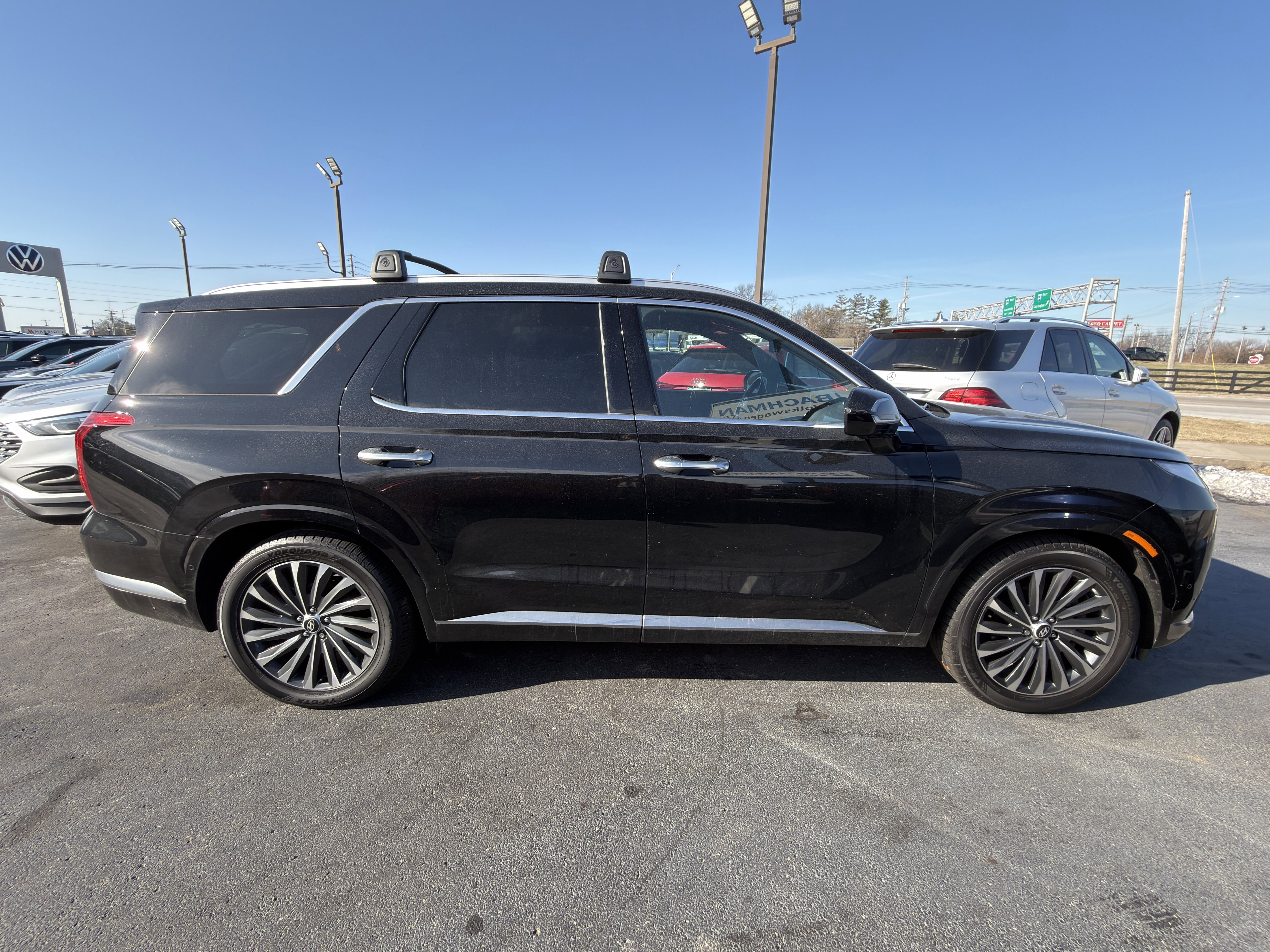 Used 2024 Hyundai Palisade Calligraphy image 8