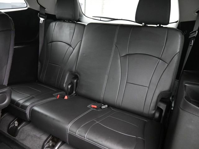 Used 2021 Buick Enclave Avenir w/ Avenir Technology Package image 13