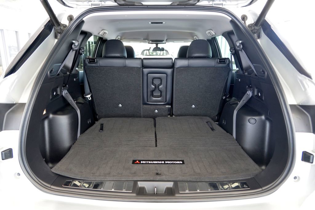 Used 2022 Mitsubishi Outlander SE AWD/4WD image 31