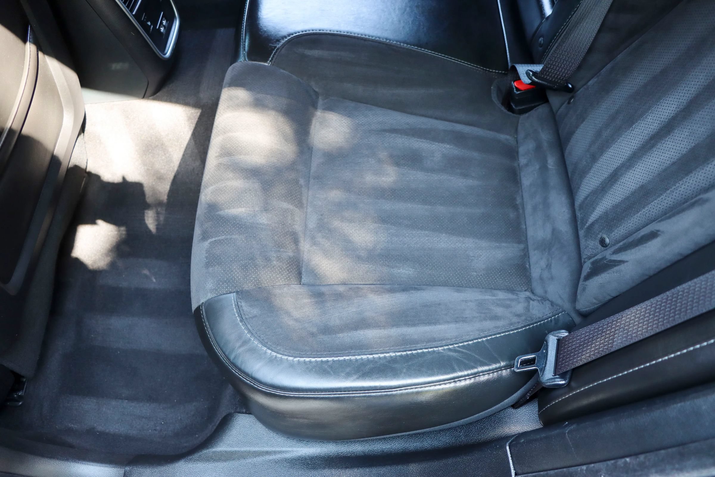 Used 2020 Dodge Charger Scat Pack w/ Dynamics Package RWD image 17
