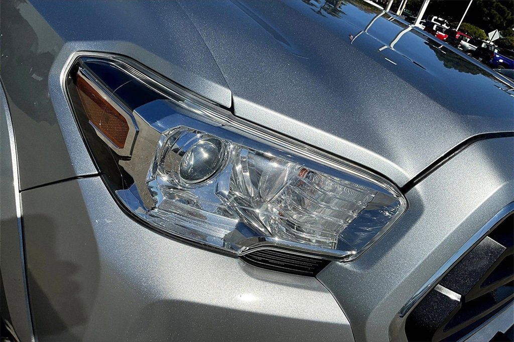 Used 2022 Toyota Tacoma SR5 image 33