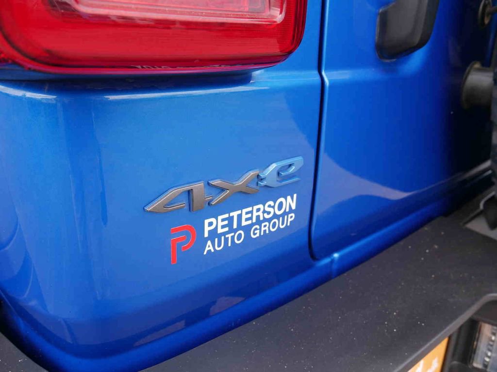 Certified 2021 Jeep Wrangler Unlimited Rubicon 4xe w/ Cold Weather Group image 11