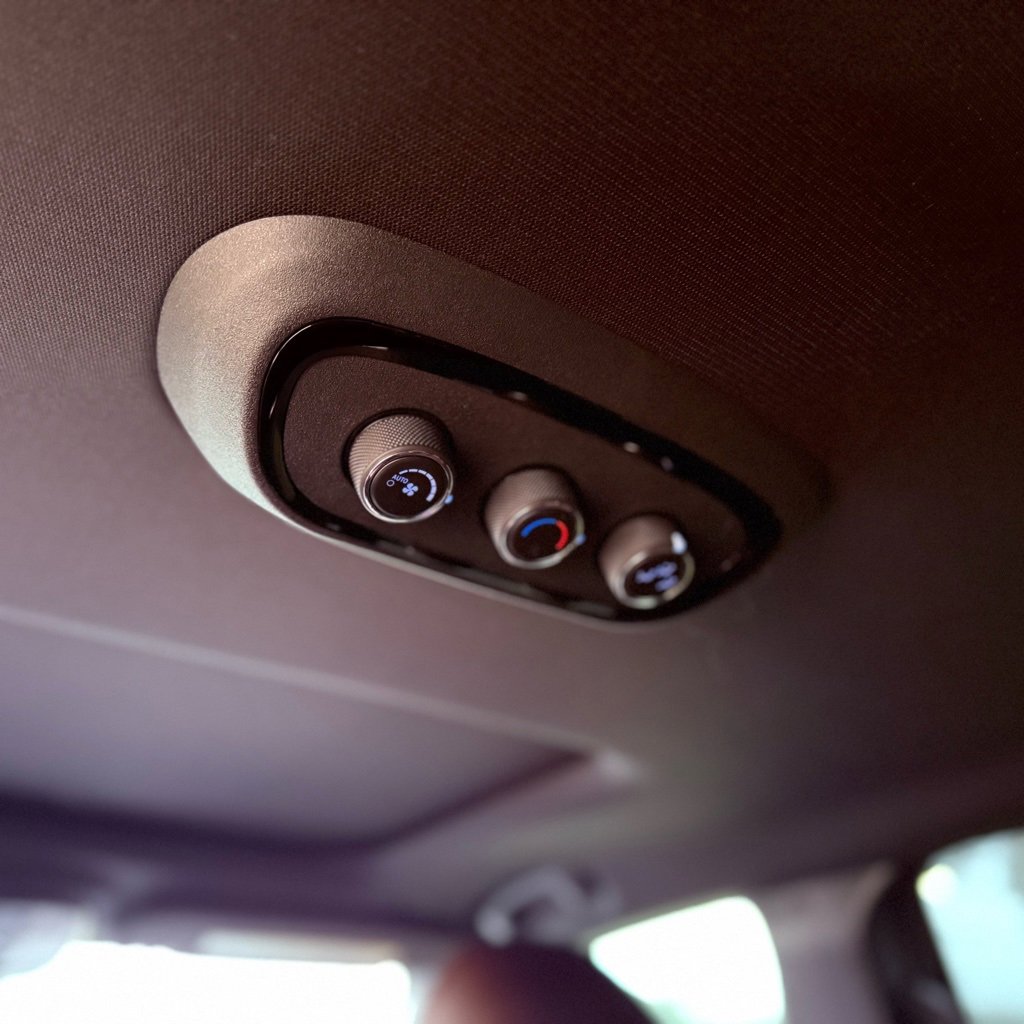 Used 2025 Dodge Durango R/T image 35