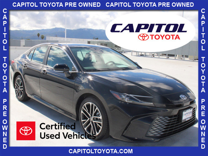Certified 2025 Toyota Camry XLE image 1
