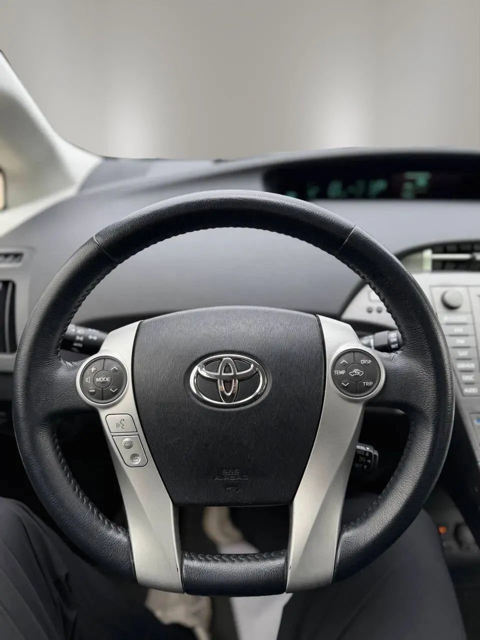 Used 2014 Toyota Prius Prime Advanced FWD image 13