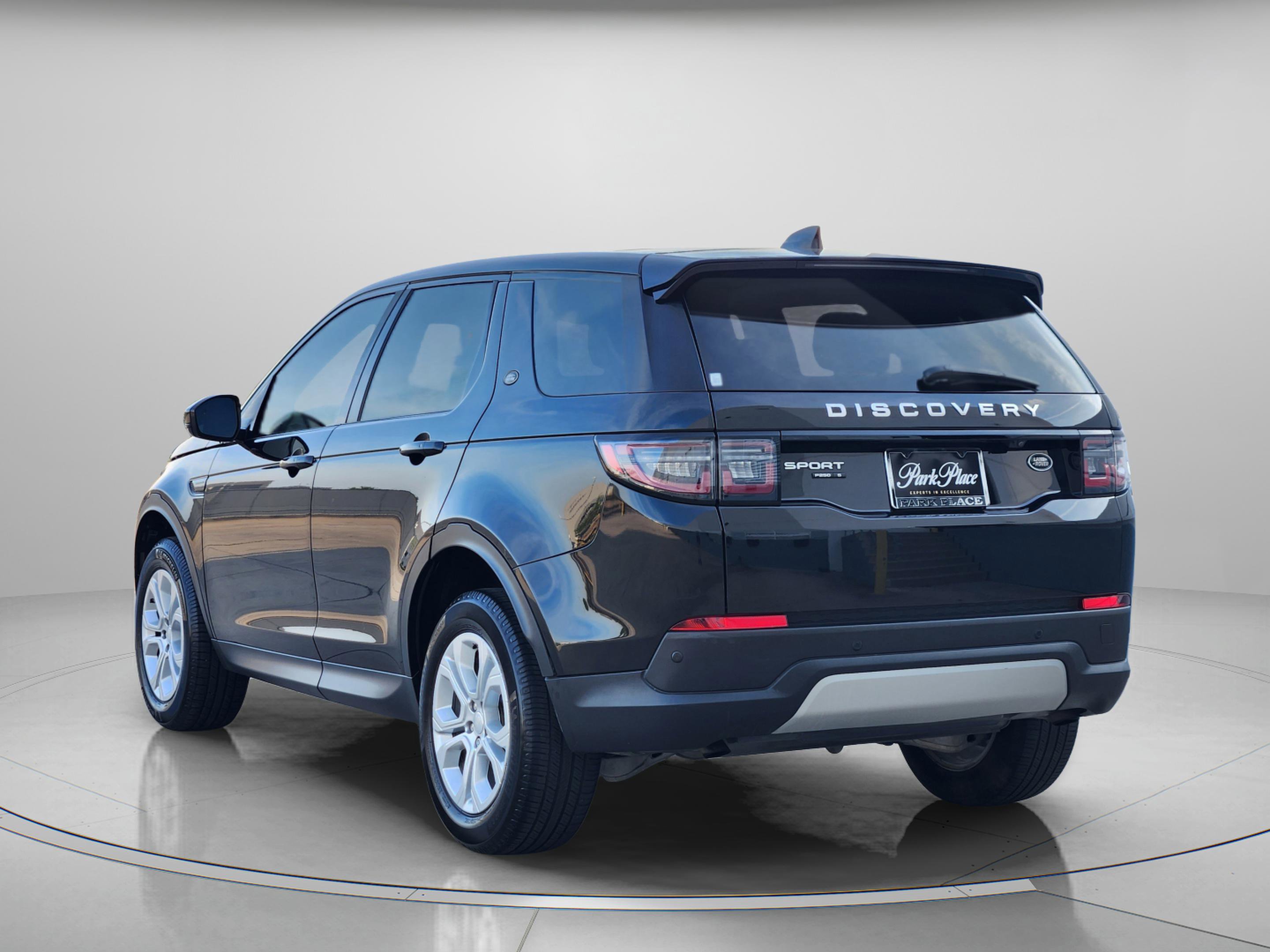 Used 2020 Land Rover Discovery Sport S image 3