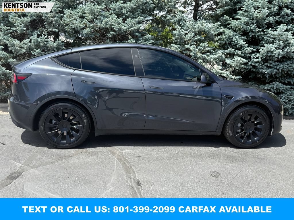 Used 2024 Tesla Model Y Long Range AWD/4WD image 11