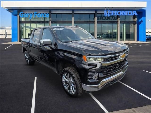 Used 2025 Chevrolet Silverado 1500 LT image 1