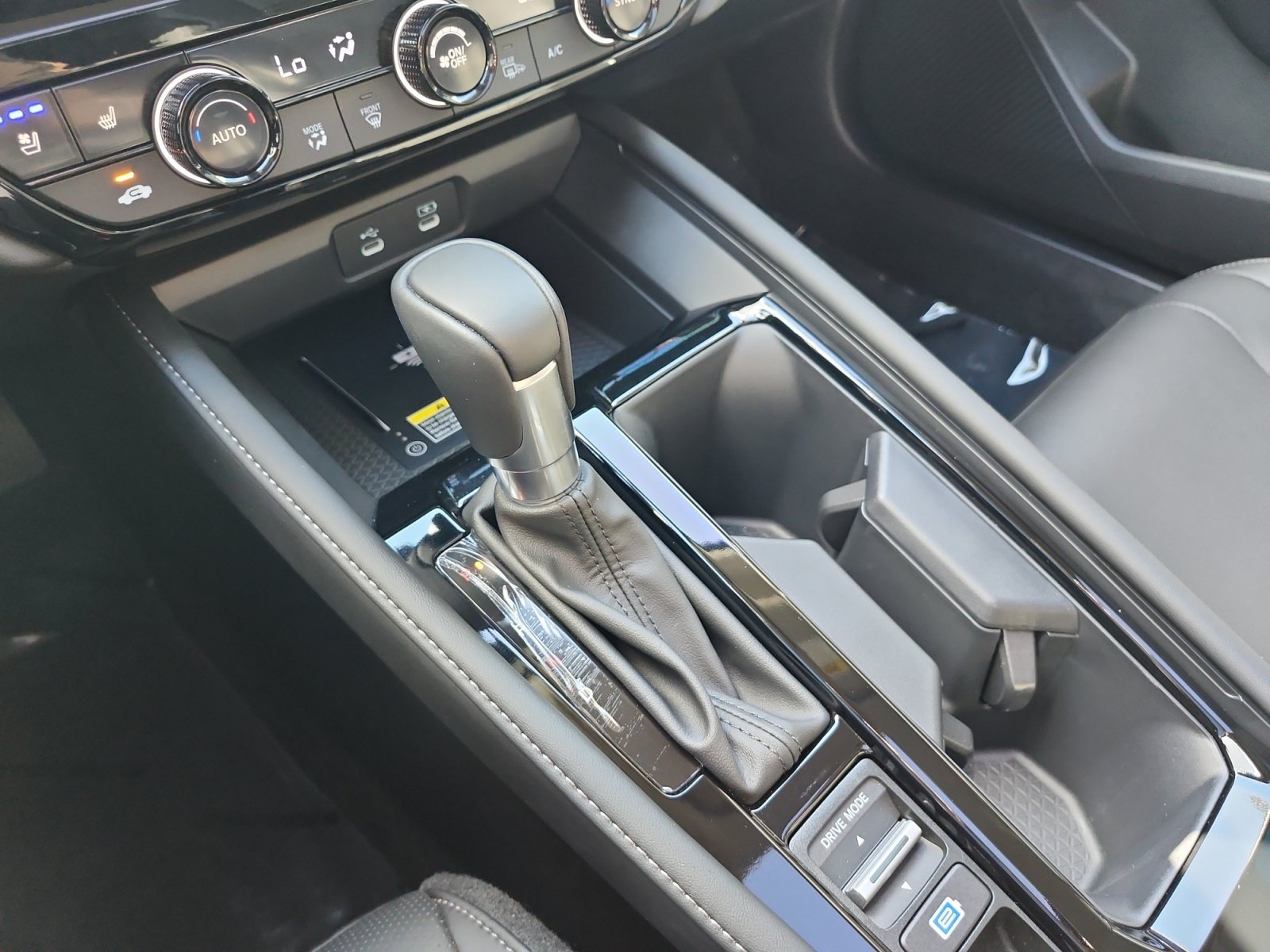 Used 2025 Honda Accord Touring image 25