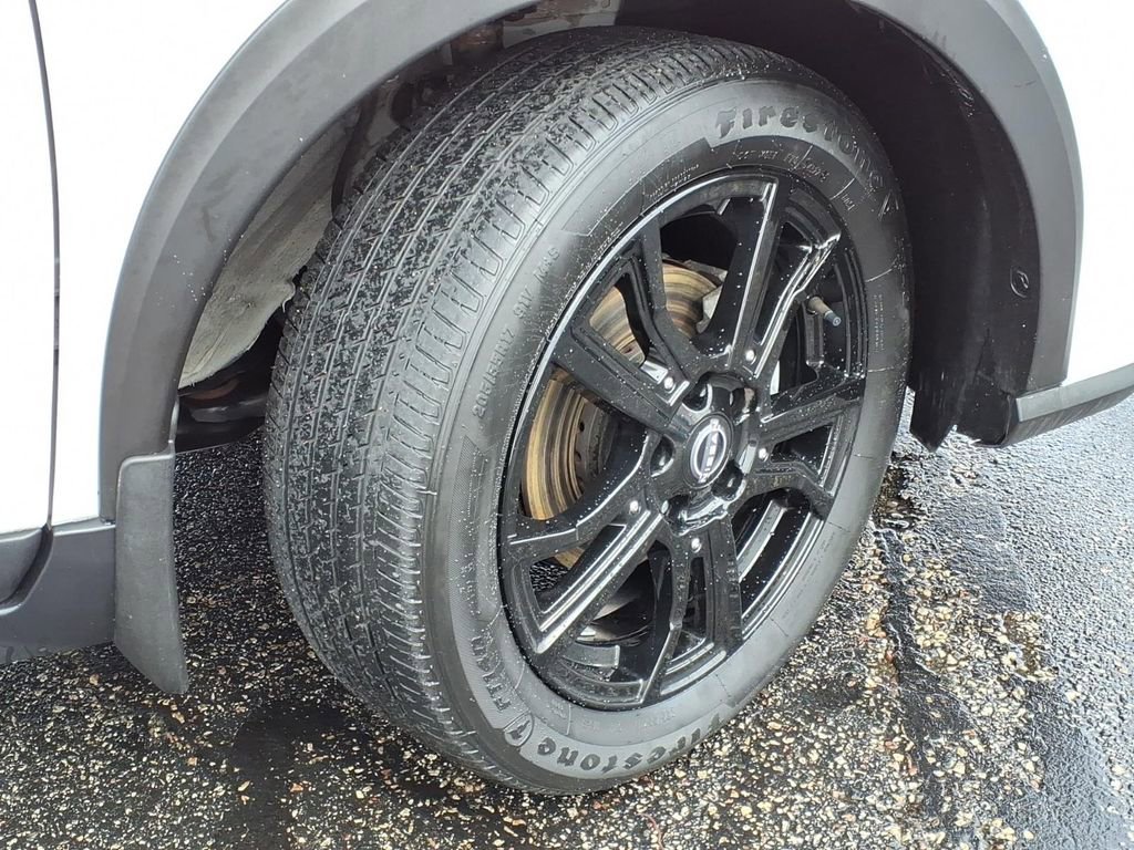 Certified 2023 Nissan Kicks SV FWD image 4