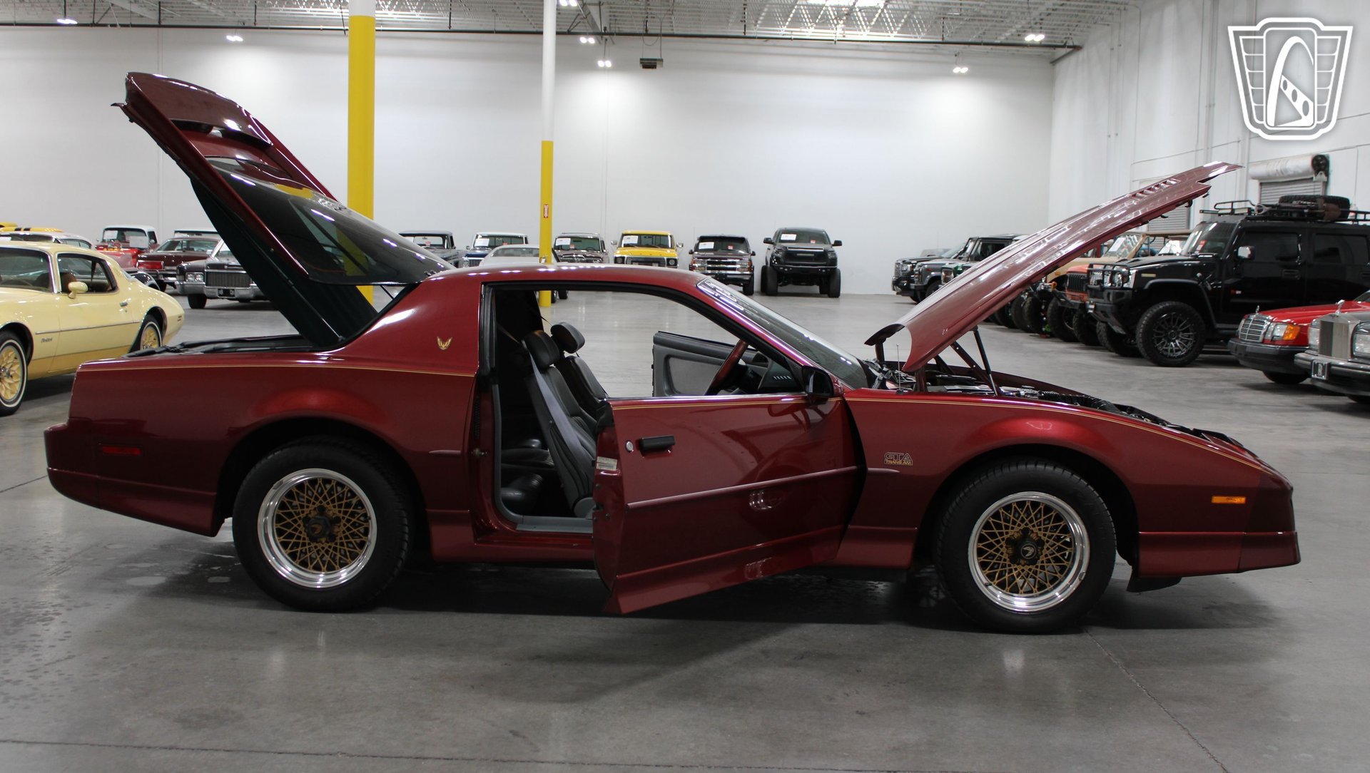 Used 1989 Pontiac Firebird Trans Am RWD image 40