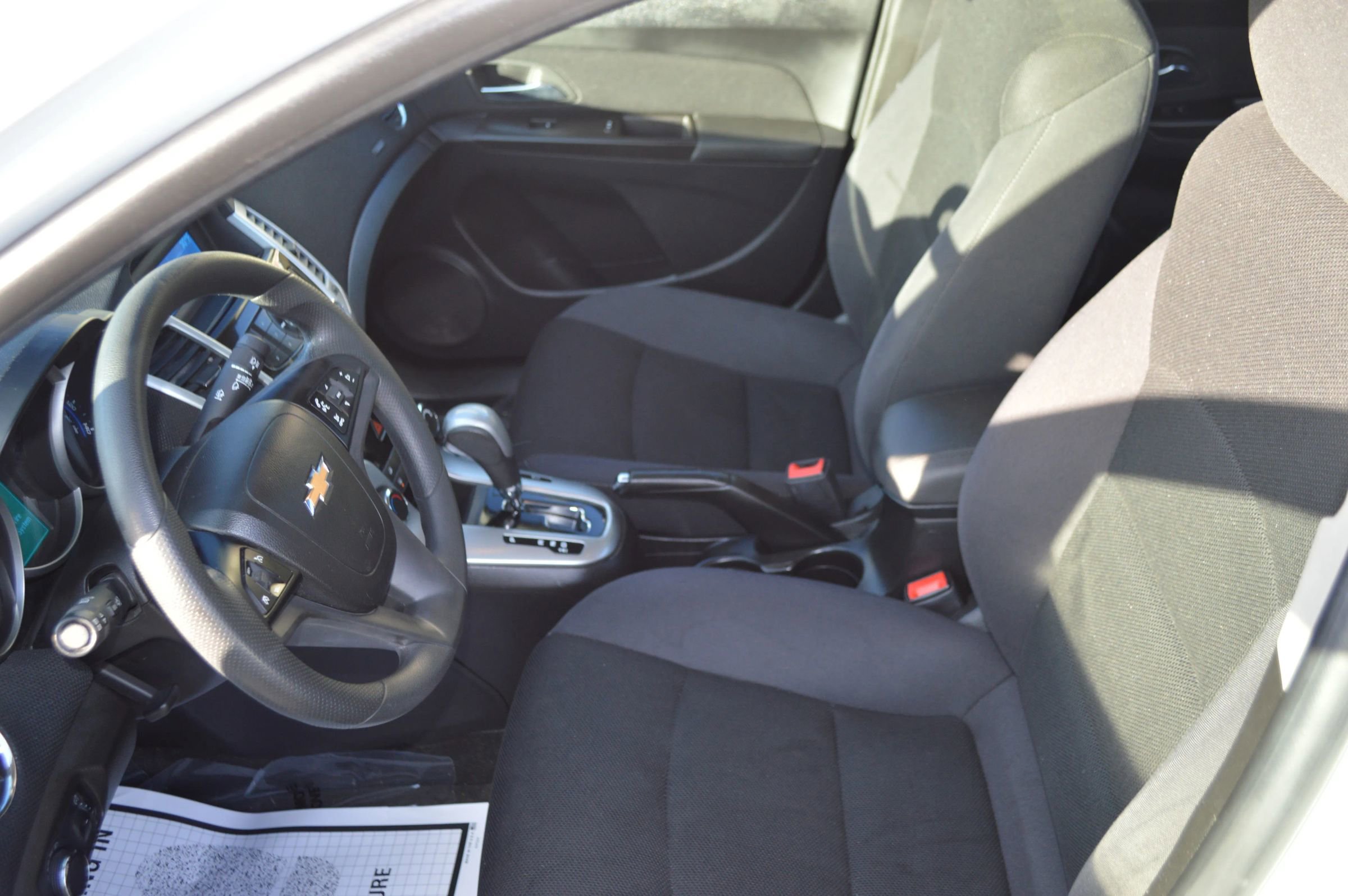 Used 2015 Chevrolet Cruze LT image 6