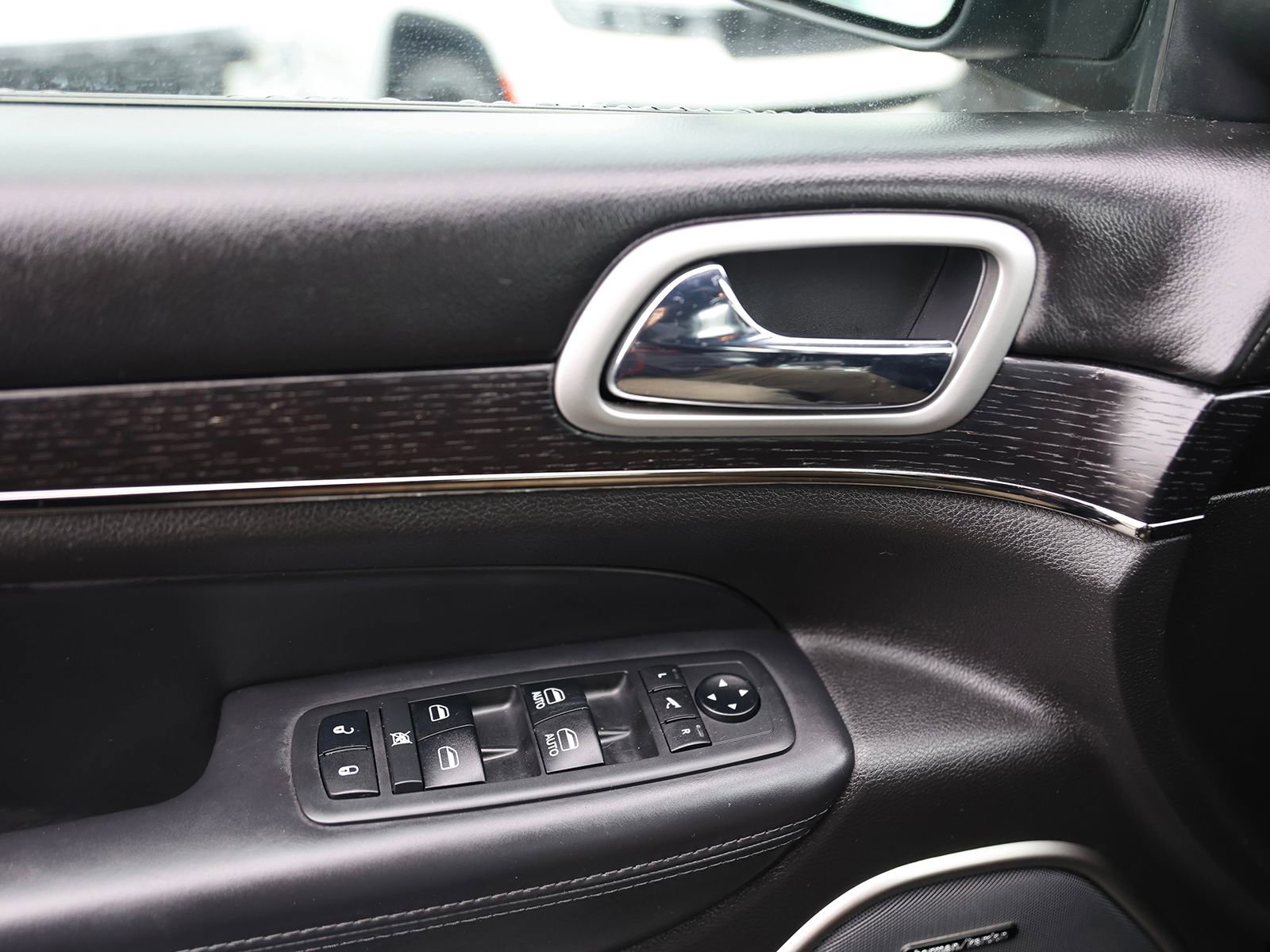 Used 2018 Jeep Grand Cherokee High Altitude image 35