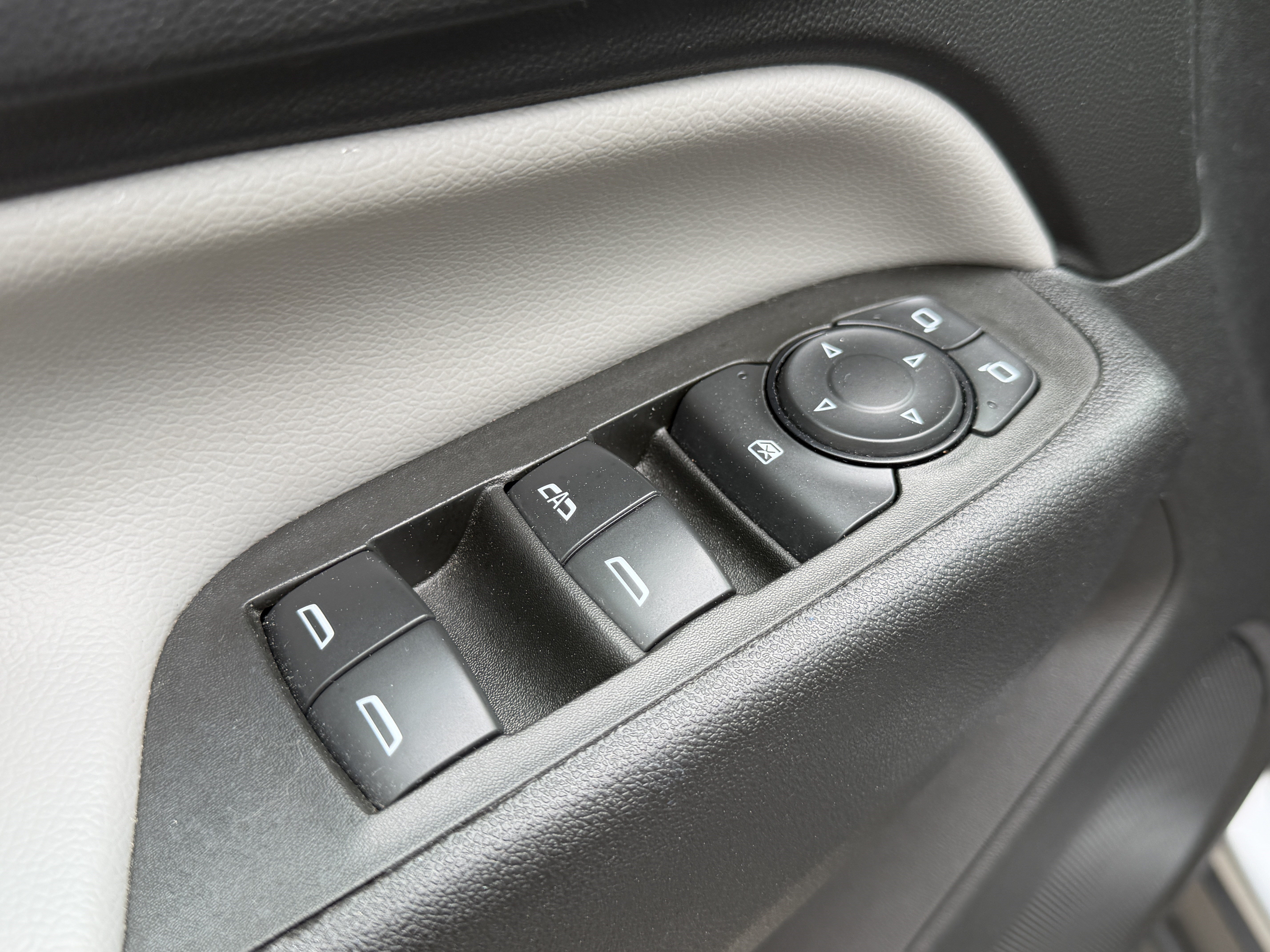 Used 2024 Chevrolet Equinox LS w/ LS Convenience Package FWD image 15