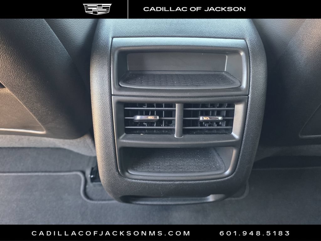 Certified 2025 Cadillac XT5 Luxury FWD image 30