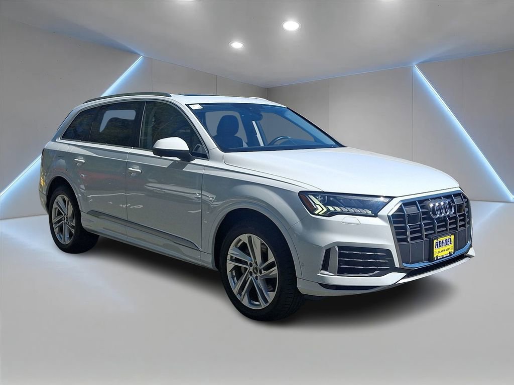 Used 2023 Audi Q7 3.0T Premium w/ Convenience Package image 3
