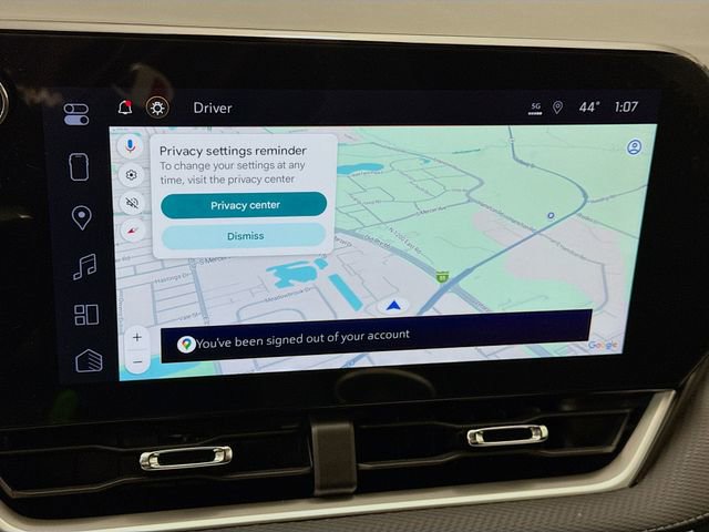 Used 2025 Chevrolet Equinox LT w/ Safety and Technology Package image 14