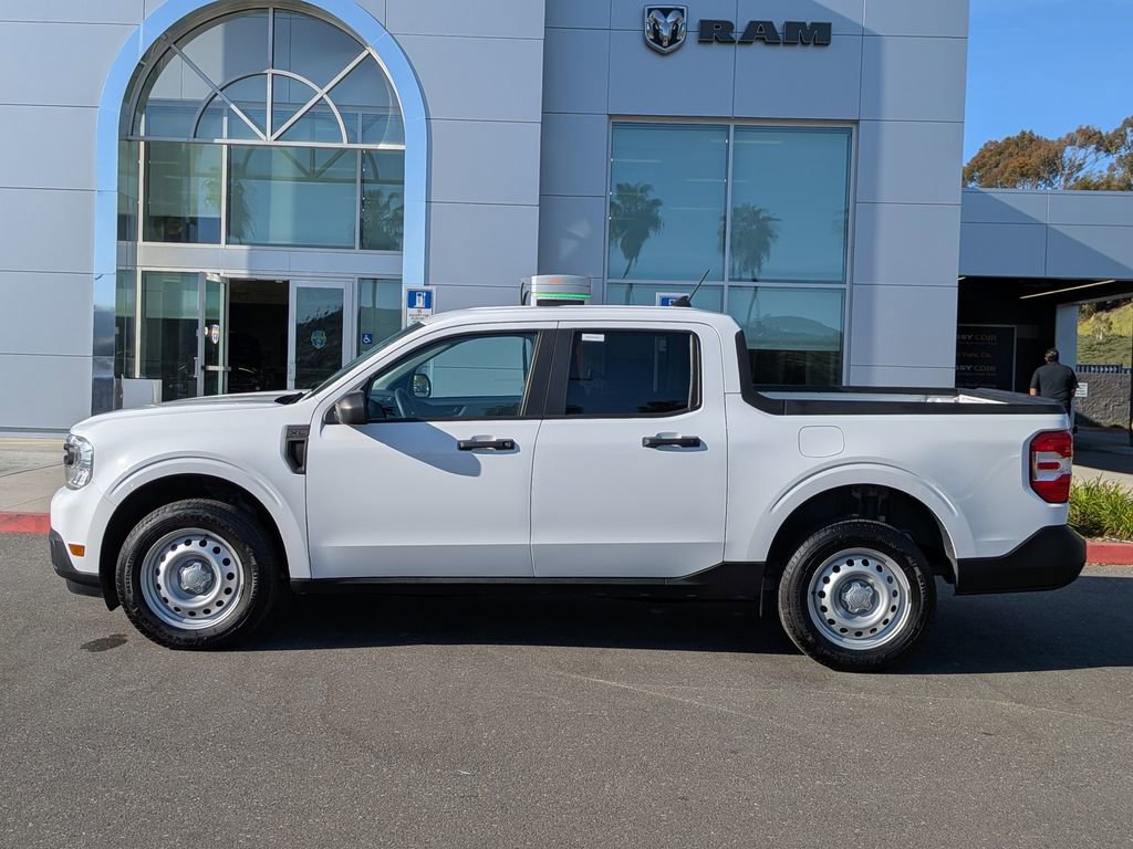 Used 2022 Ford Maverick XL image 2