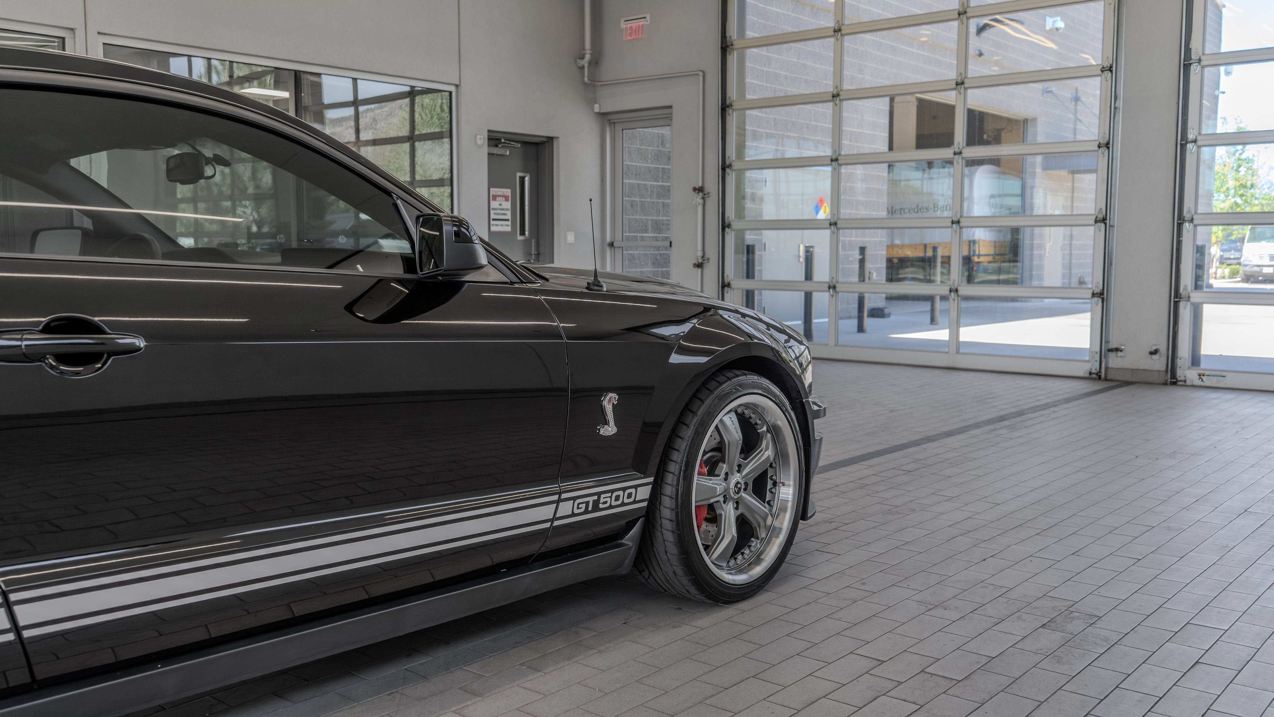Used 2007 Ford Mustang Shelby GT500 RWD image 29