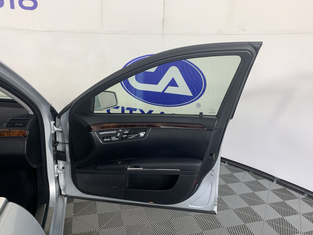 Used 2011 Mercedes-Benz S 550 image 39