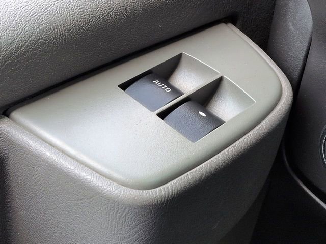 Used 2019 Chevrolet Express 2500 RWD image 23