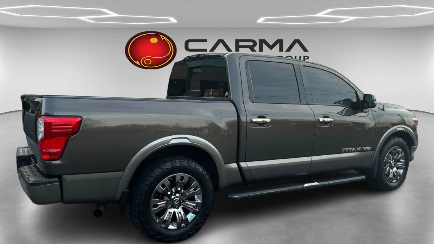 Used 2019 Nissan Titan Platinum Reserve image 5