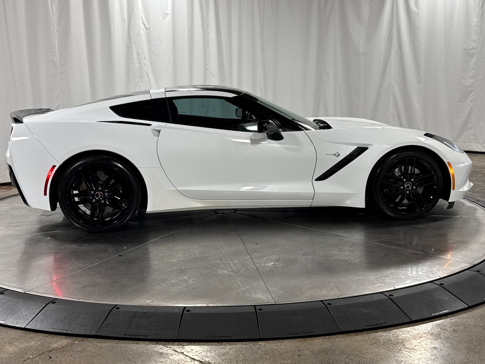 Used 2014 Chevrolet Corvette Stingray Coupe w/ 3LT Preferred Equipment Group RWD image 6