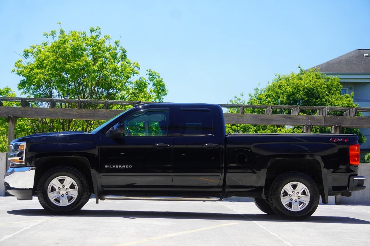 Used 2018 Chevrolet Silverado 1500 LT AWD/4WD image 9