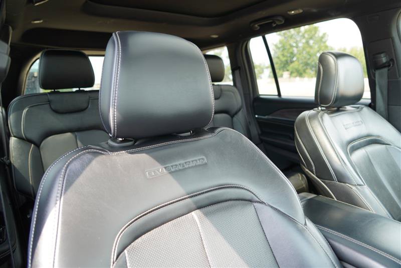 Used 2023 Jeep Grand Cherokee Overland AWD/4WD image 96