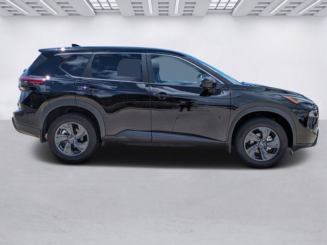 Used 2026 Nissan Rogue SV FWD image 3