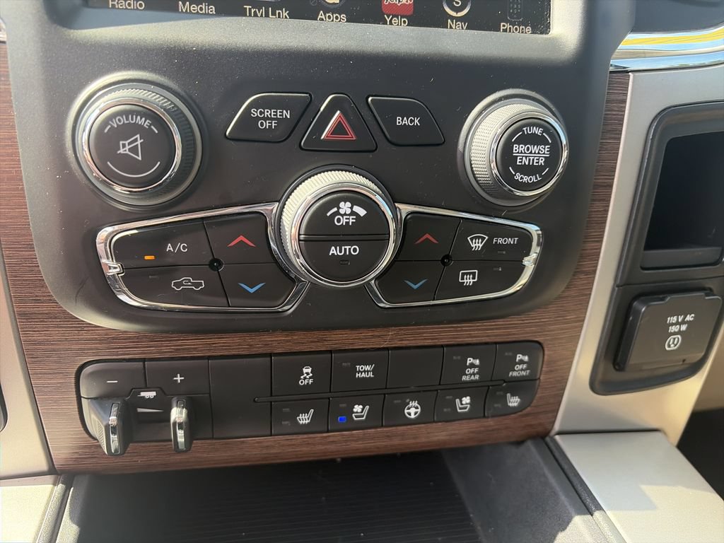 Used 2017 RAM 1500 Laramie w/ Convenience Group AWD/4WD image 24