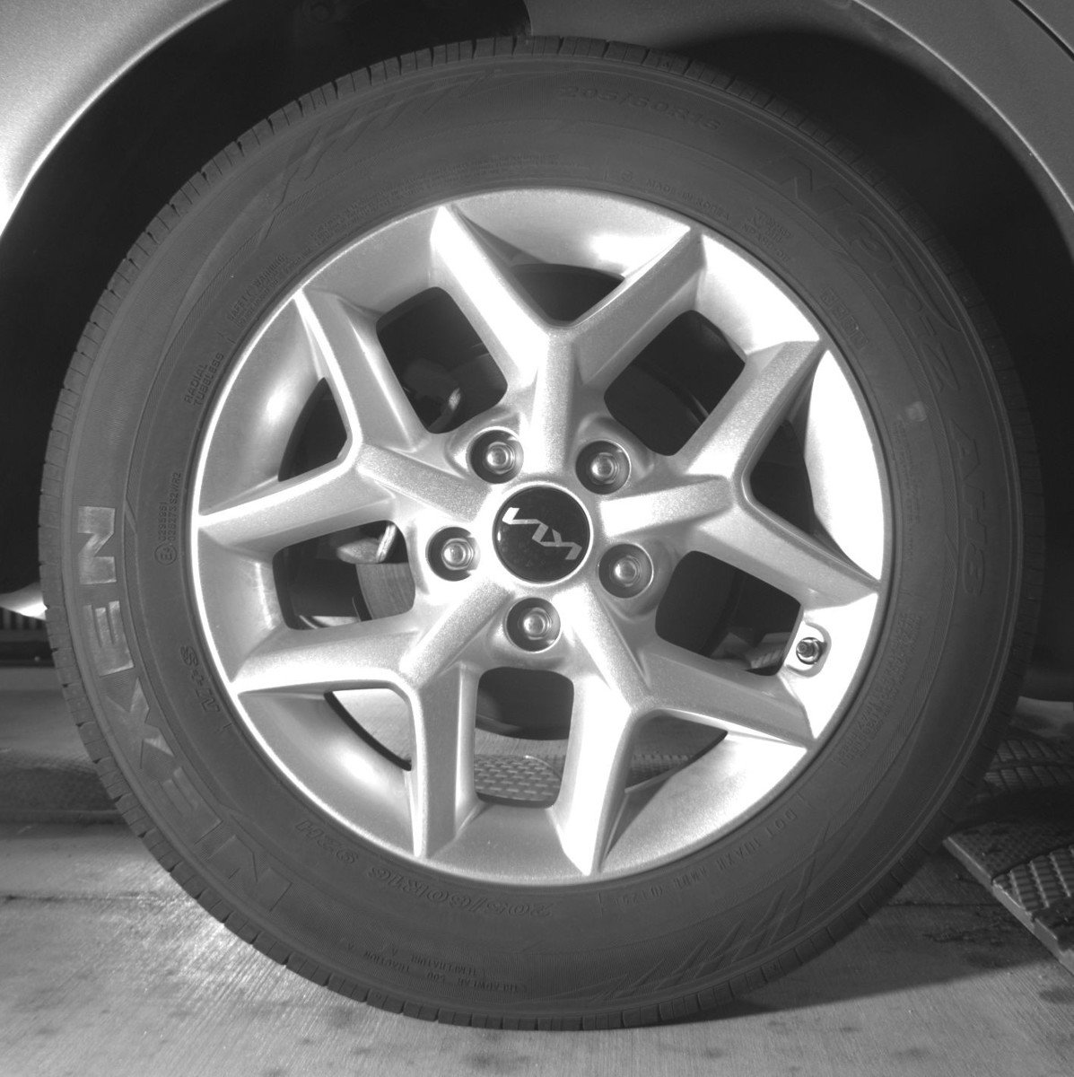 Used 2025 Kia Soul LX w/ LX Technology Package FWD image 15